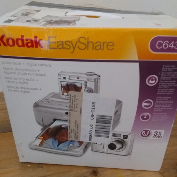 Kodak Easy Share C643 Printer Dock & Digital Camera Bundle - Picture 4 of 16